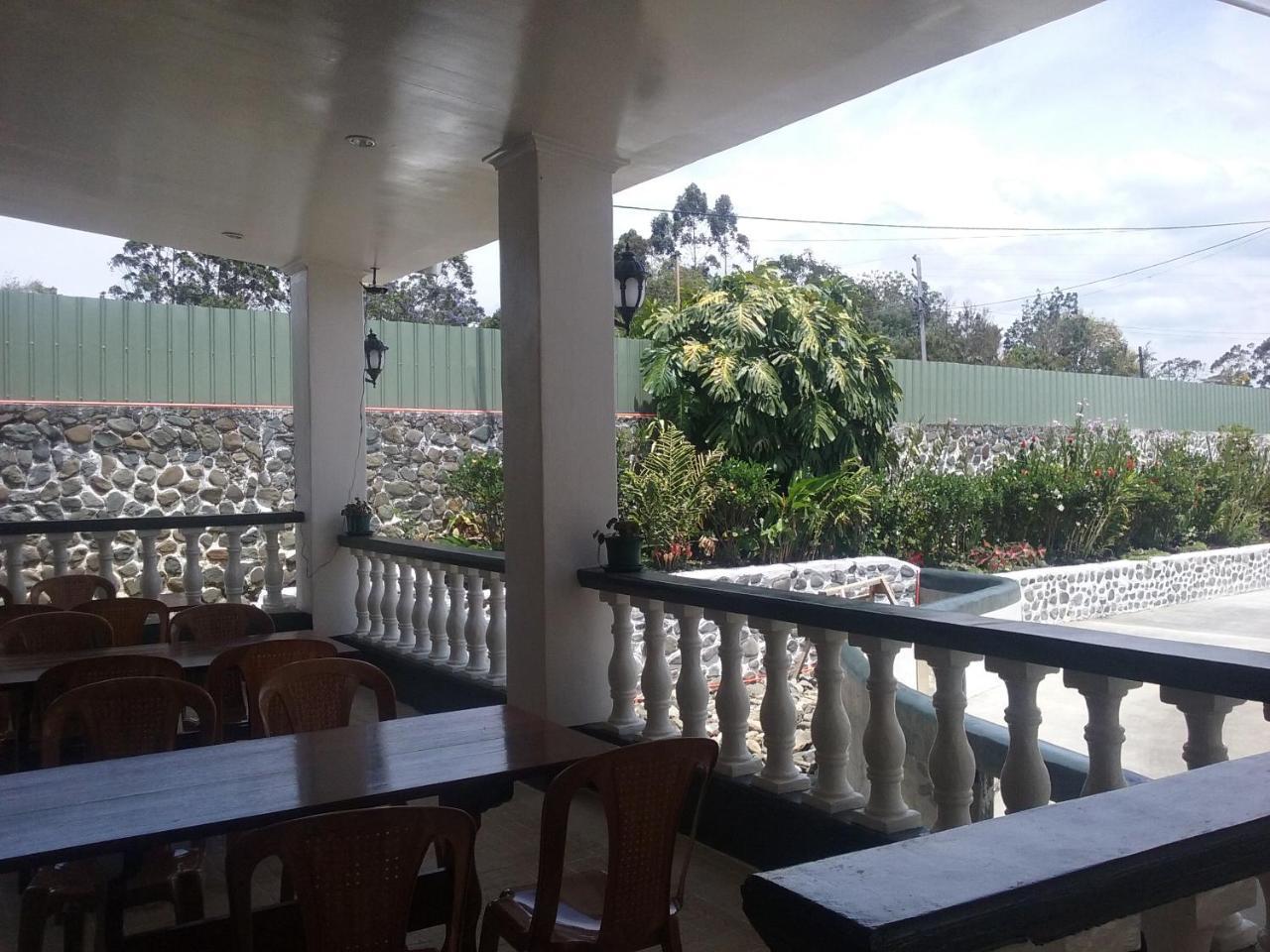 מאונט הייגן Mcroyal Hotel מראה חיצוני תמונה
