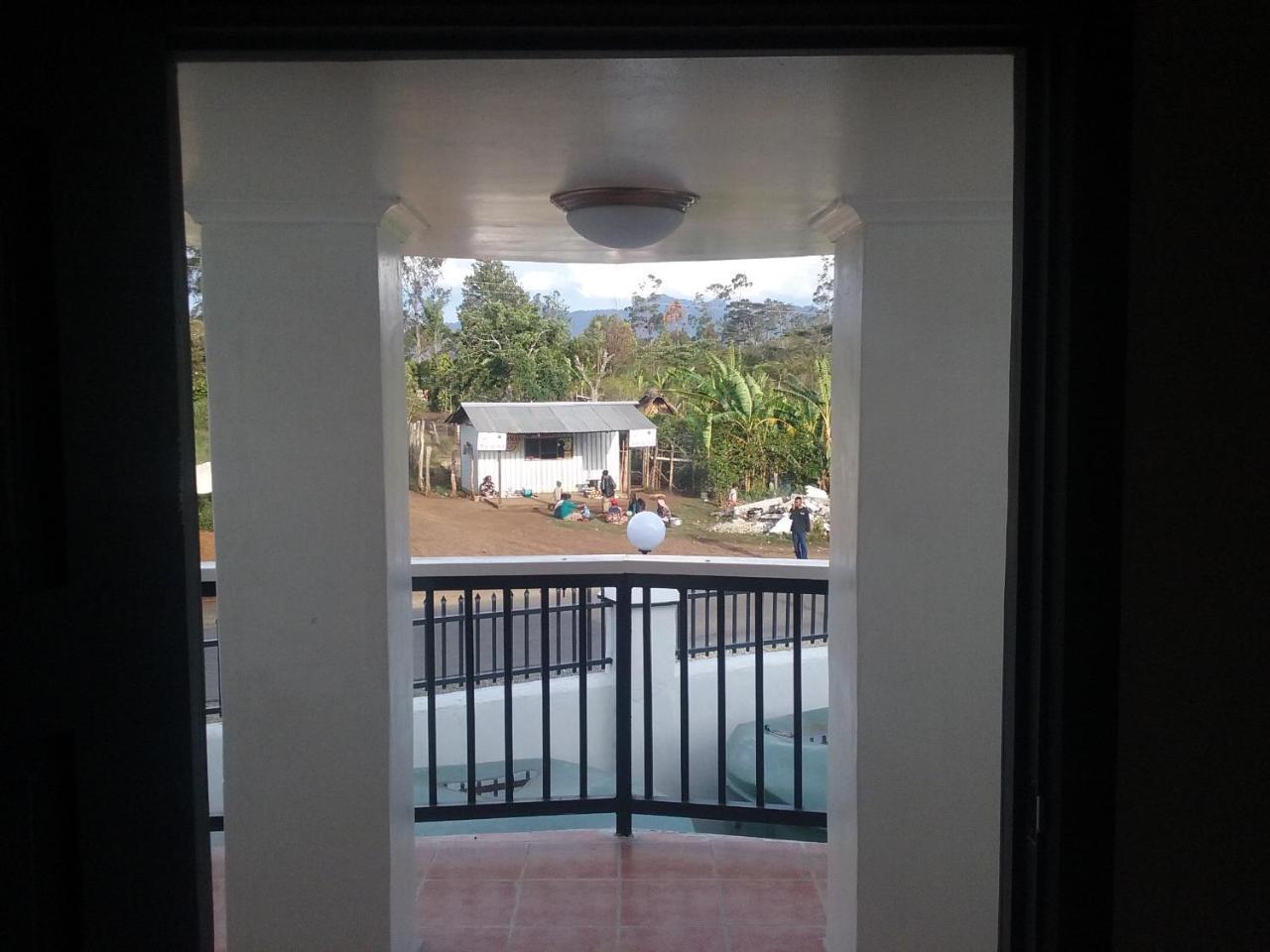 מאונט הייגן Mcroyal Hotel מראה חיצוני תמונה