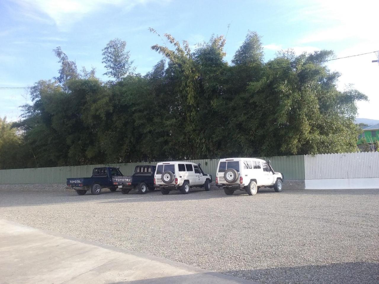 מאונט הייגן Mcroyal Hotel מראה חיצוני תמונה