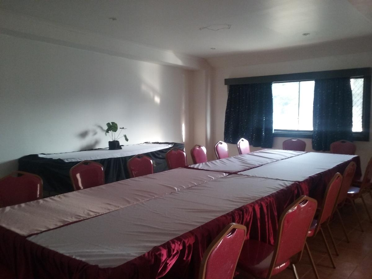 מאונט הייגן Mcroyal Hotel מראה חיצוני תמונה
