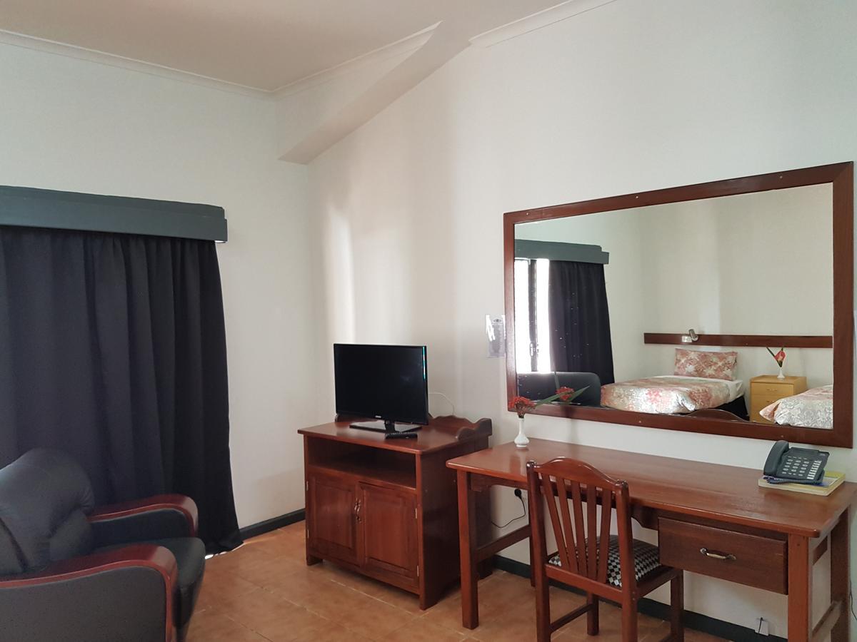 מאונט הייגן Mcroyal Hotel מראה חיצוני תמונה
