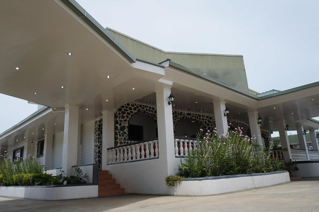 מאונט הייגן Mcroyal Hotel מראה חיצוני תמונה